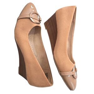 Dexflexflex Comfort Payless Women Wedge Shoes Size 6.5 Suede Beige